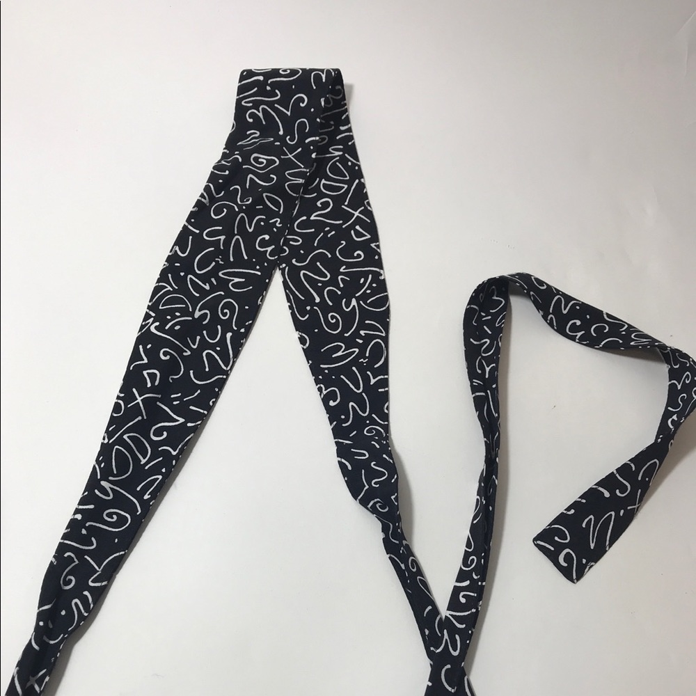 Squiggly Script Dress - Picture 7 of 8
